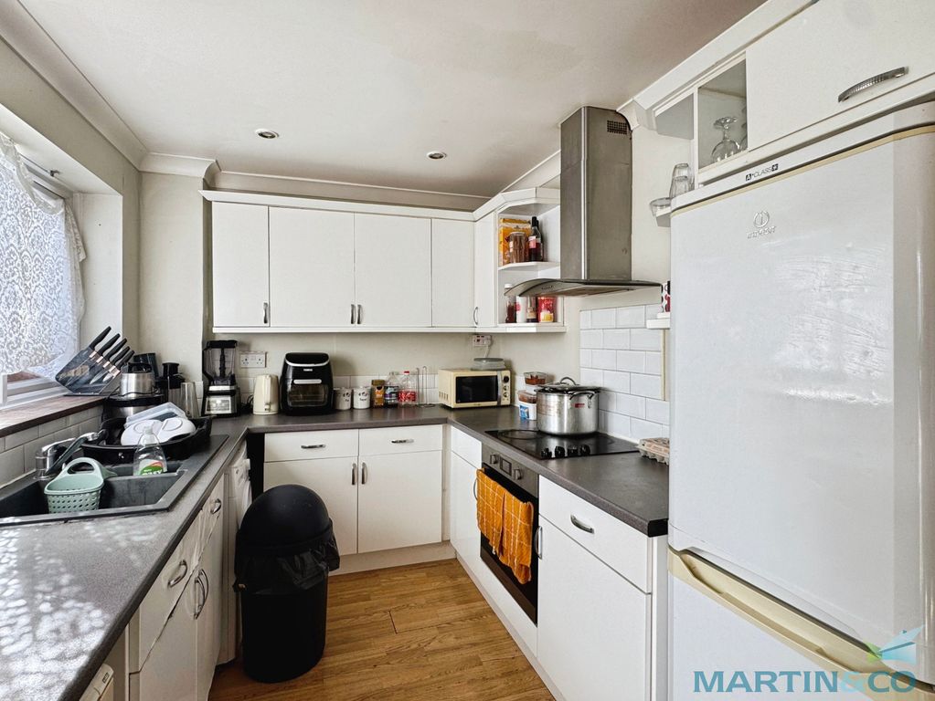 Property photo 2 of 10 86c31422--4A3D-A526-7F380950Ab5A-43740-00001498A2E