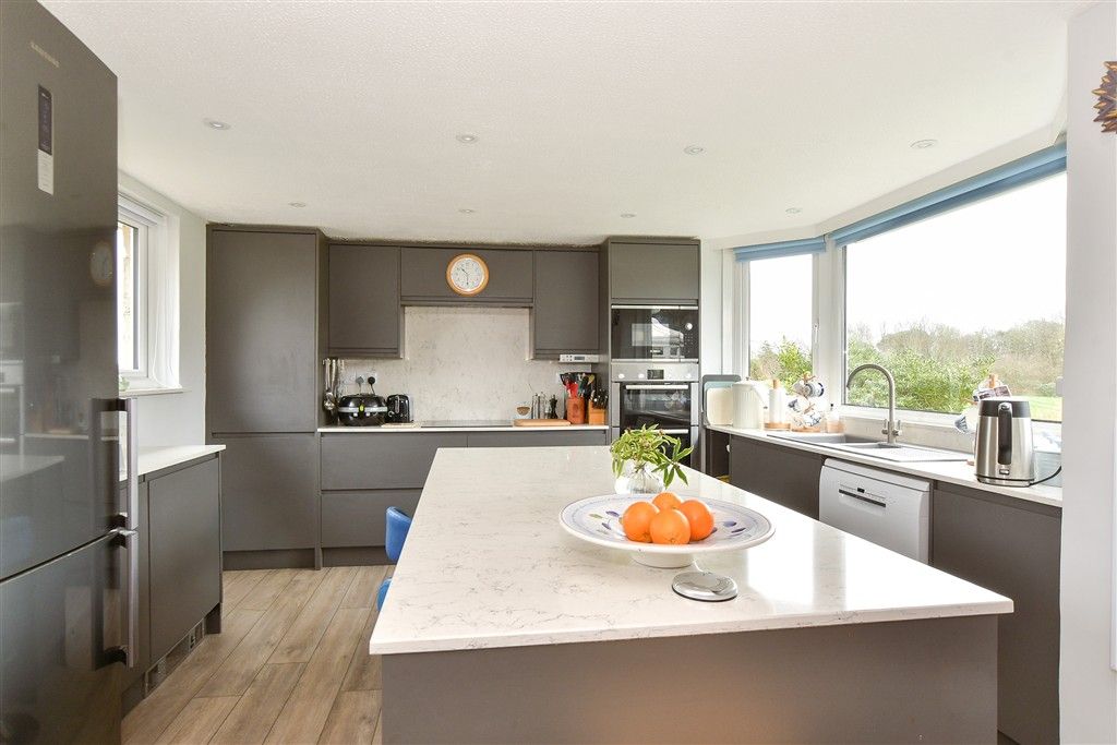 Property photo 3 of 13 Kitchen