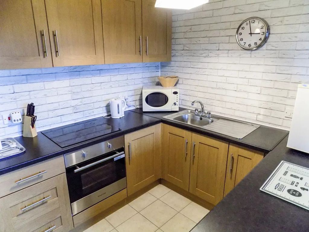 Property photo 2 of 2