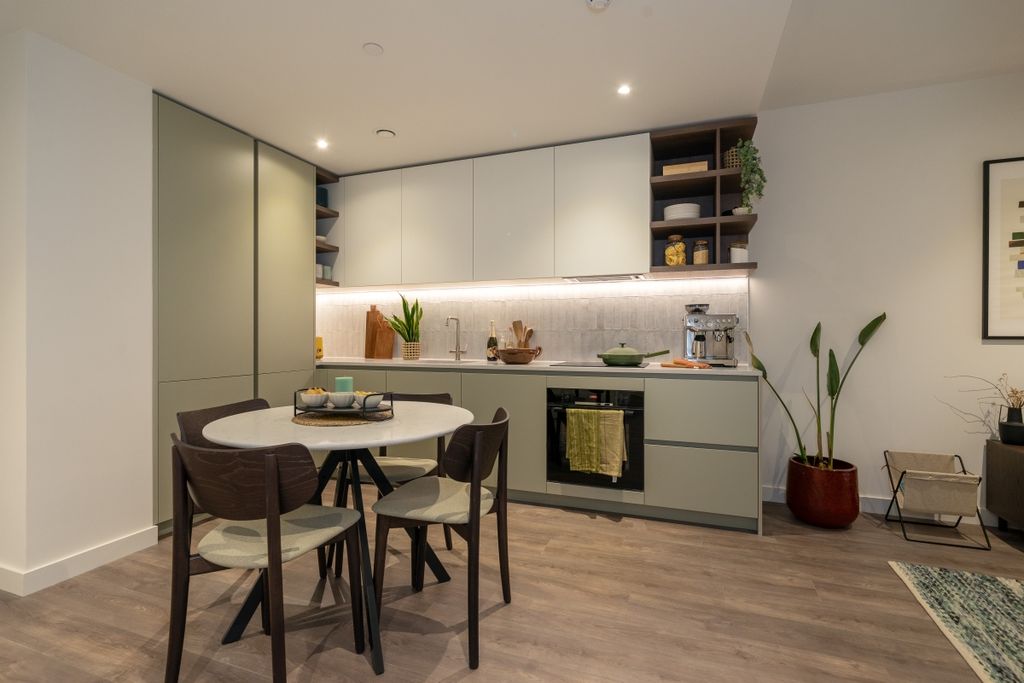 Property photo 2 of 23