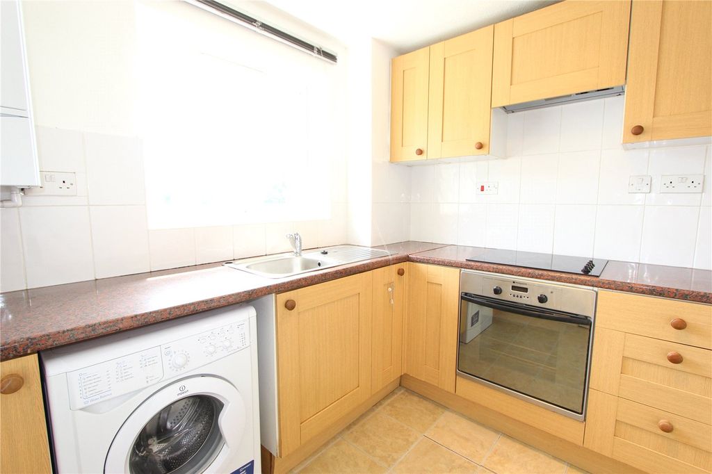 Property photo 3 of 10 Picture No. 01