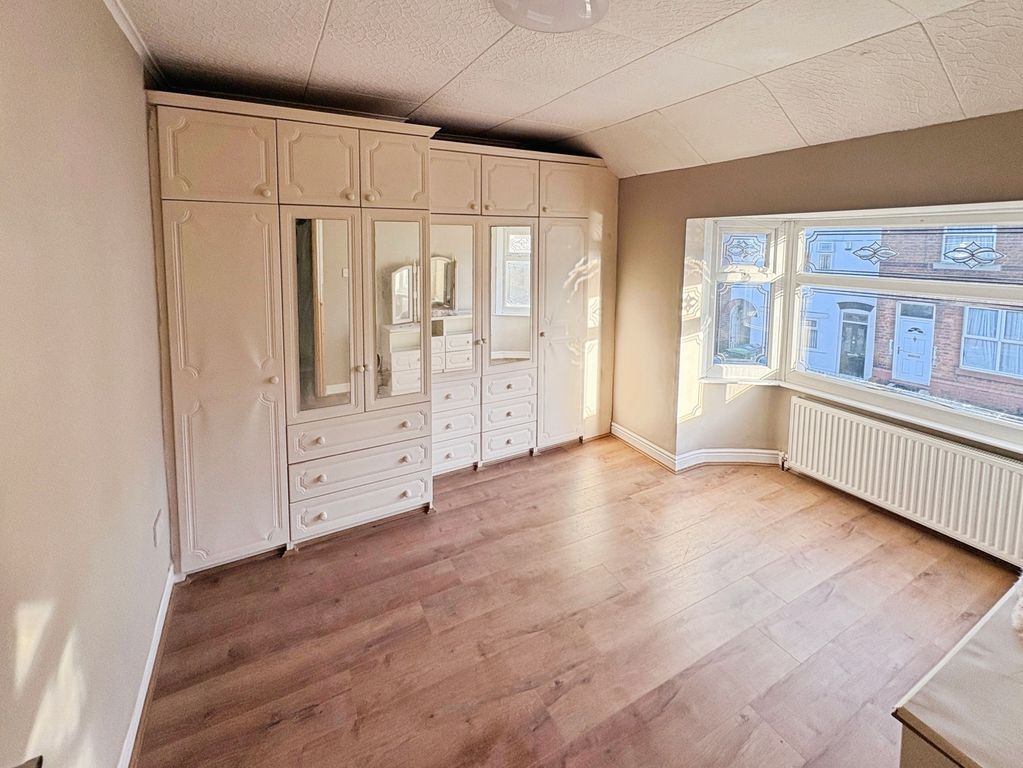 Property photo 3 of 6 Bedroom One