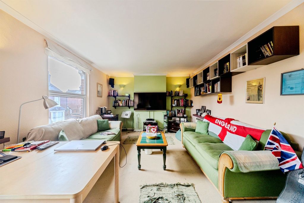 Property photo 3 of 14