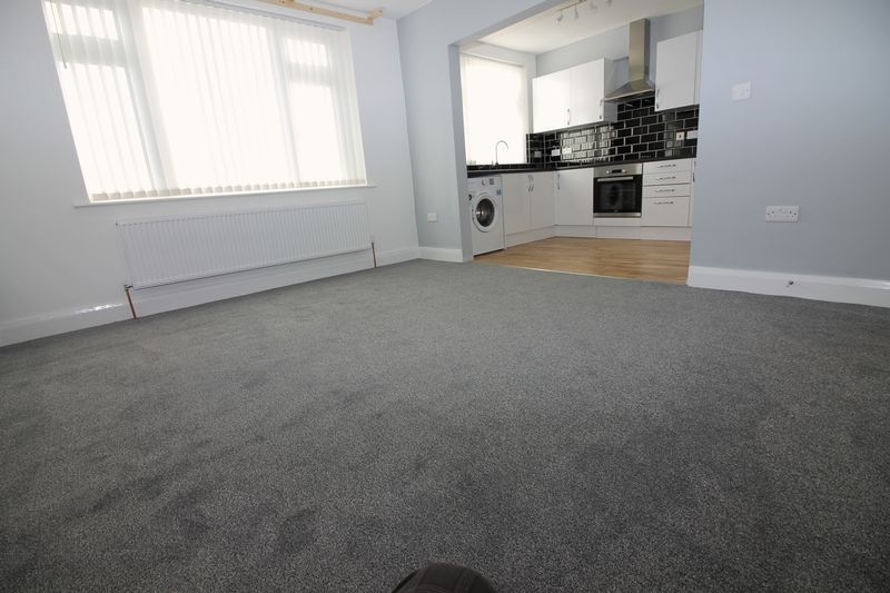 Property photo 3 of 12 Photo 11