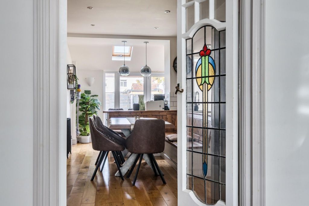 Property photo 2 of 21 1415669-17-69947A7B99c08.Jpg