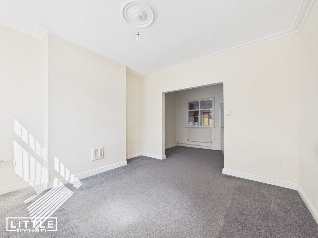 Property photo 3 of 14 Photo 3