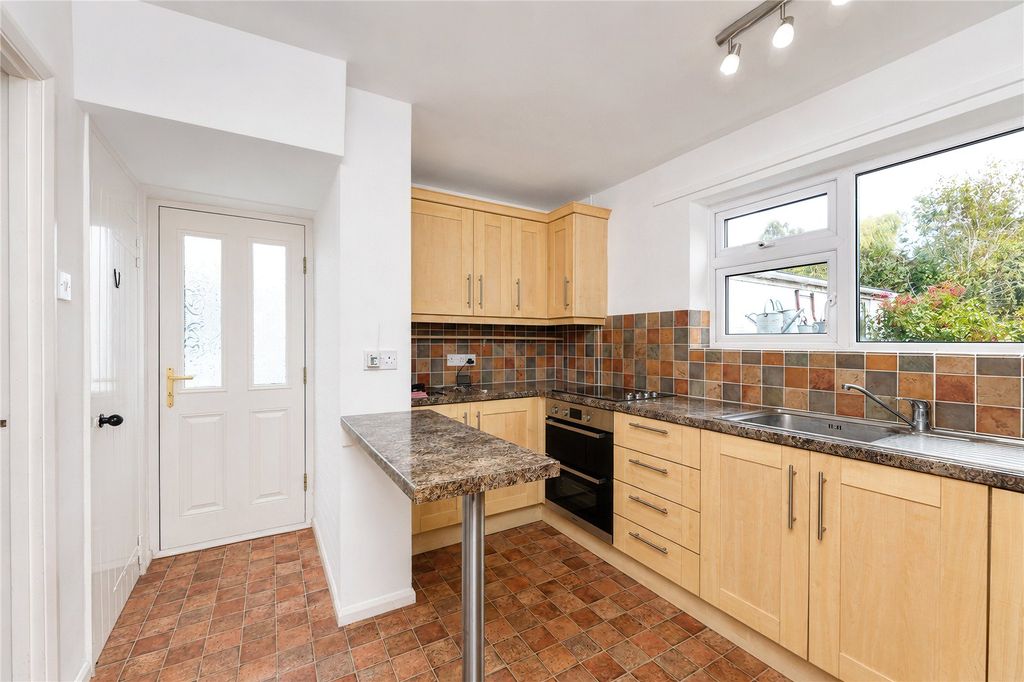 Property photo 2 of 16 Picture No. 10