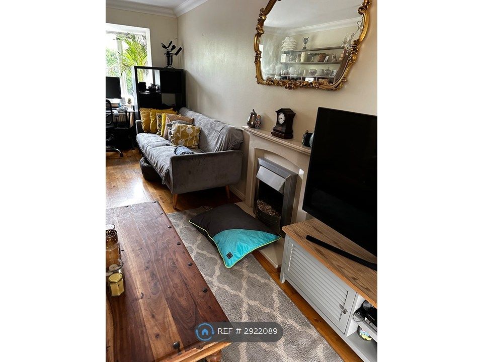 Property photo 3 of 13