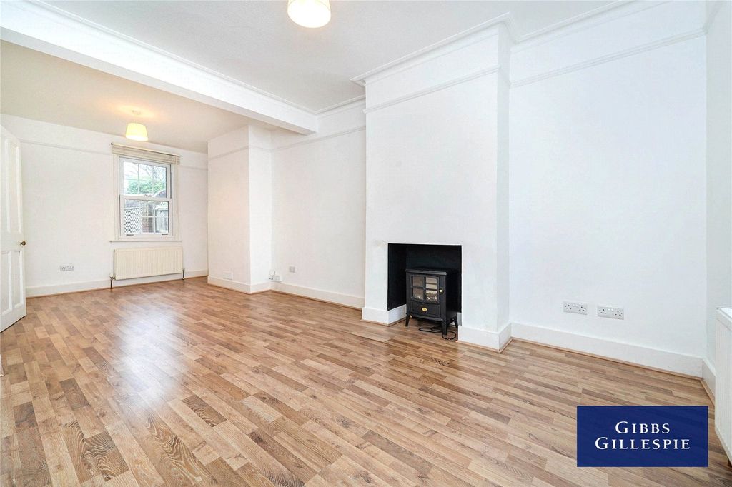 Property photo 2 of 10 Picture No. 14