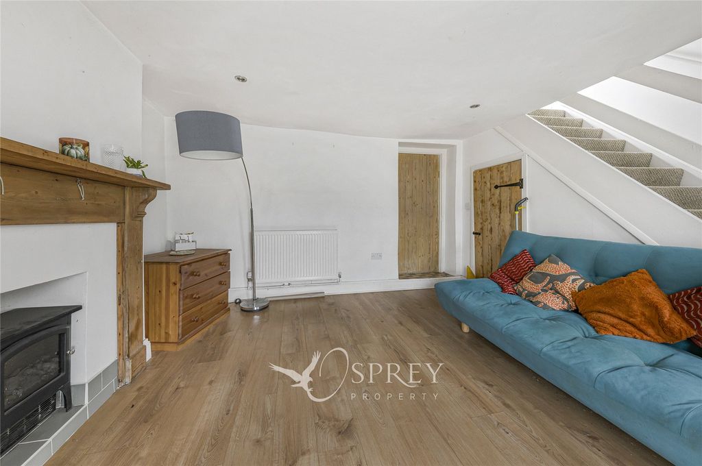 Property photo 3 of 11 Picture No. 24
