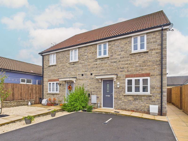 Property photo 1 of 17 Photo 17