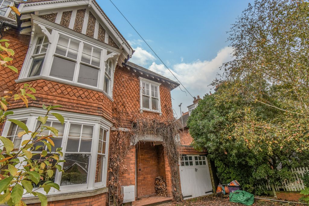 Property photo 1 of 25