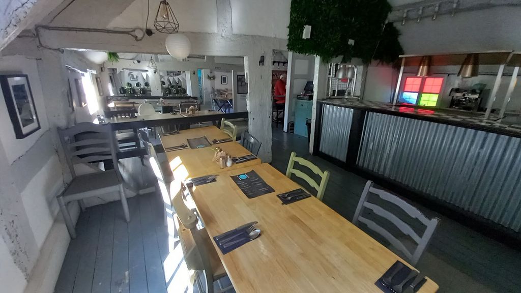 Property photo 3 of 8