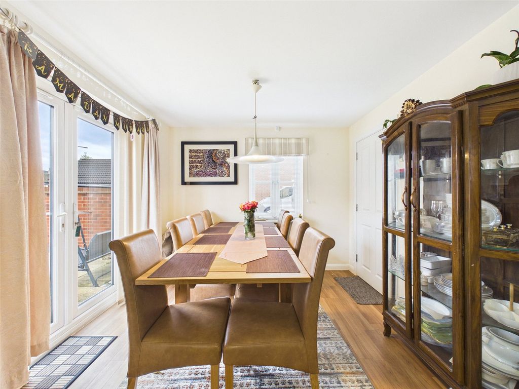 Property photo 3 of 22 Picture No. 12