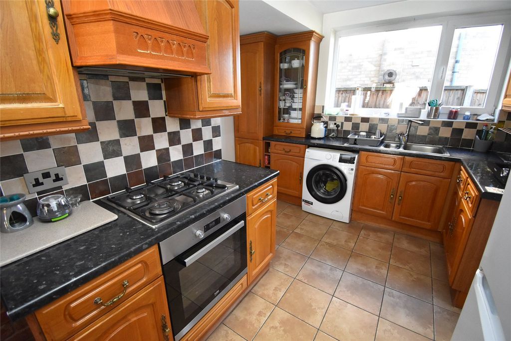 Property photo 3 of 21 Picture No. 08