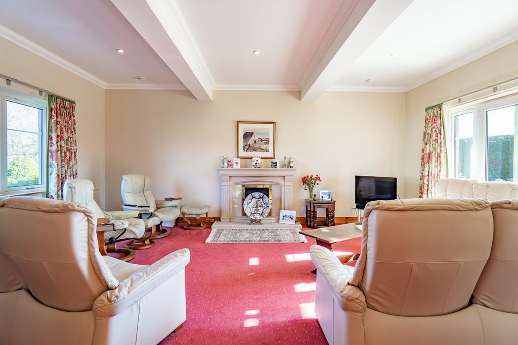 Property photo 2 of 50