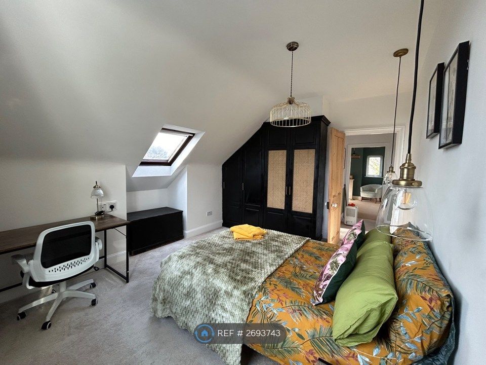 Property photo 1 of 33 Bedroom 1