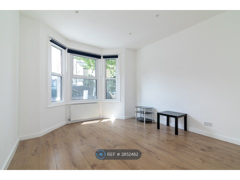 Property photo 3 of 26