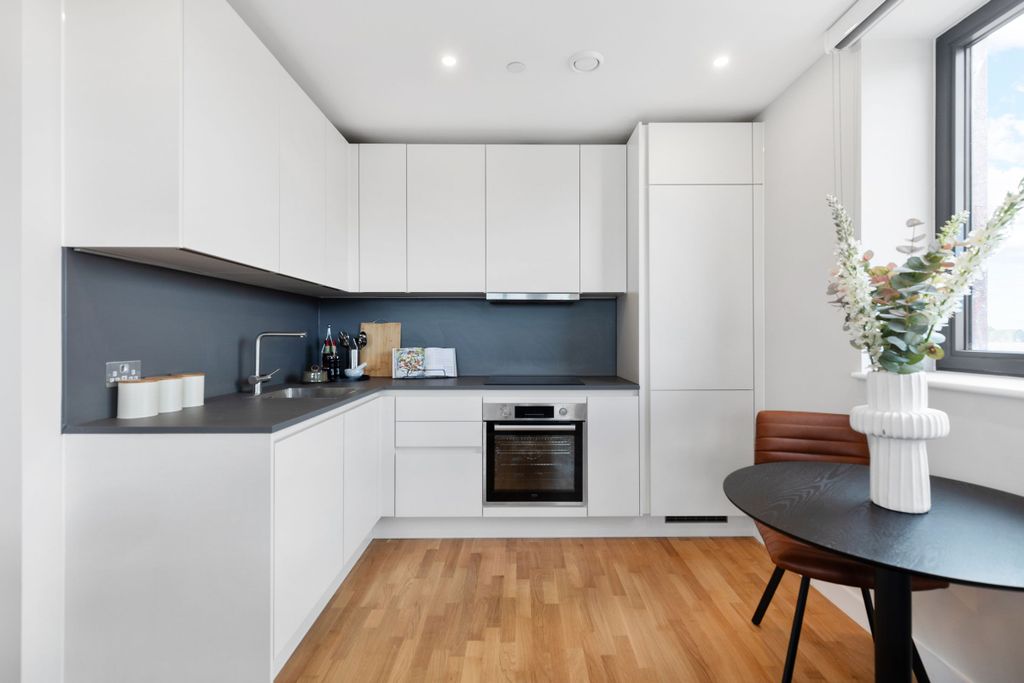 Property photo 1 of 19 Kitchen