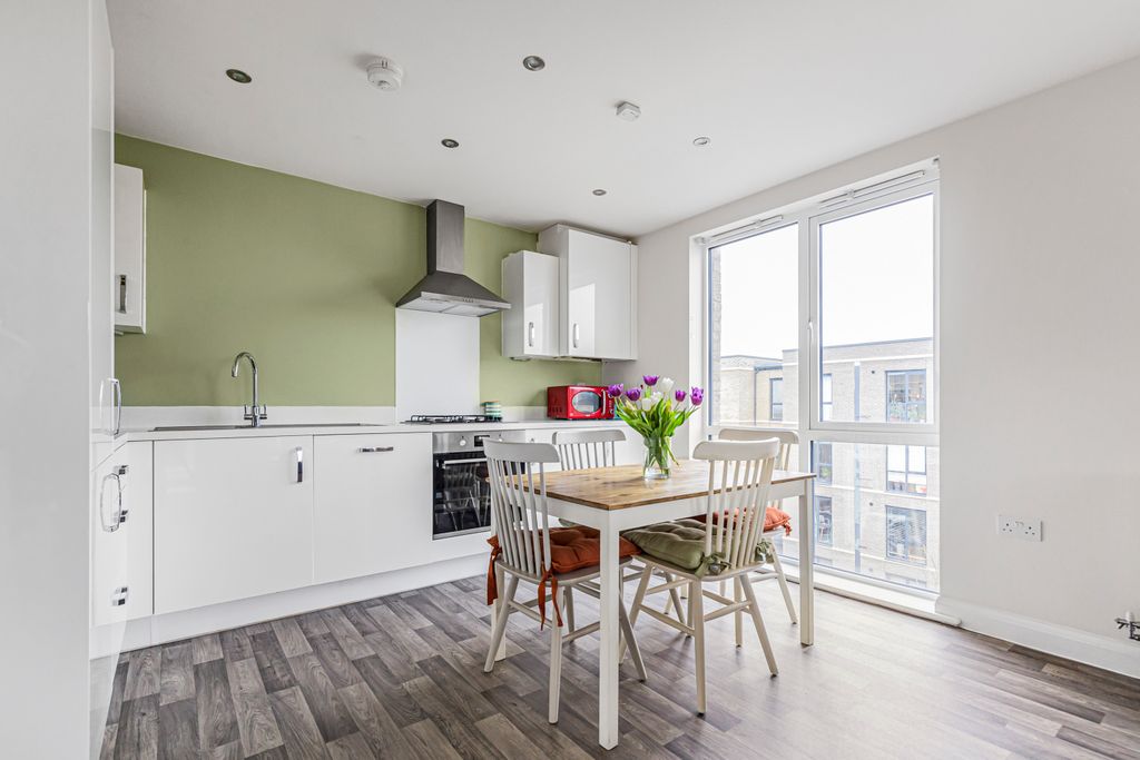 Property photo 3 of 26 172801