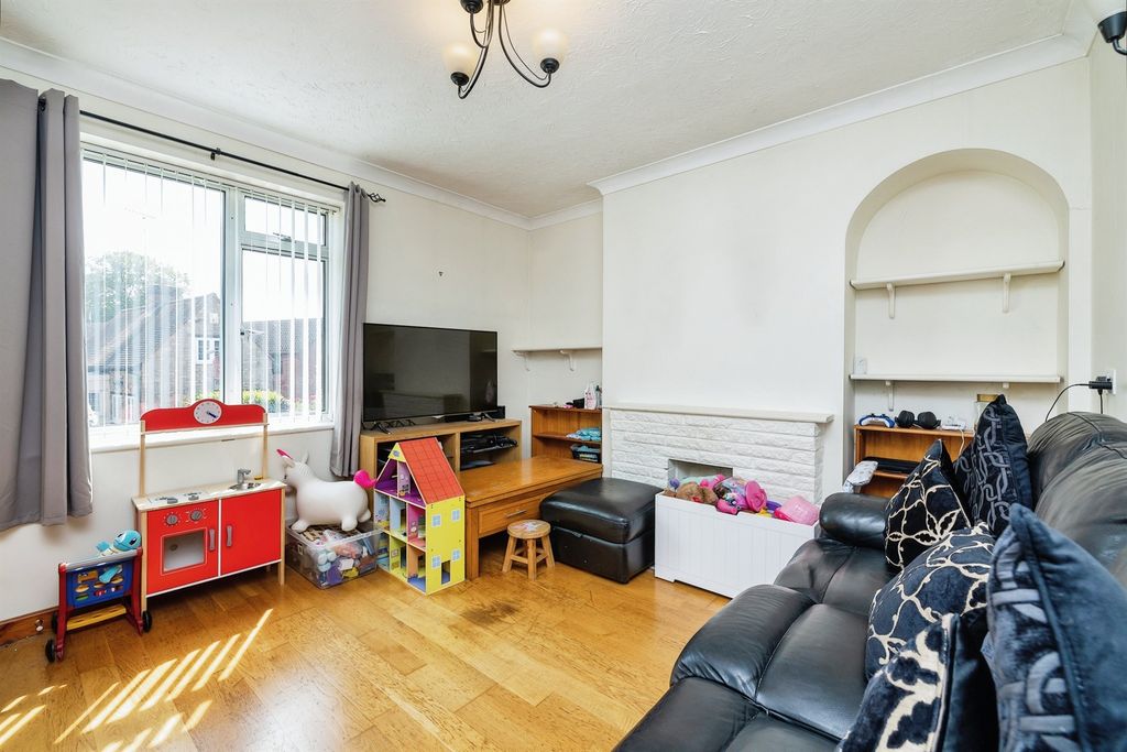 Property photo 2 of 16