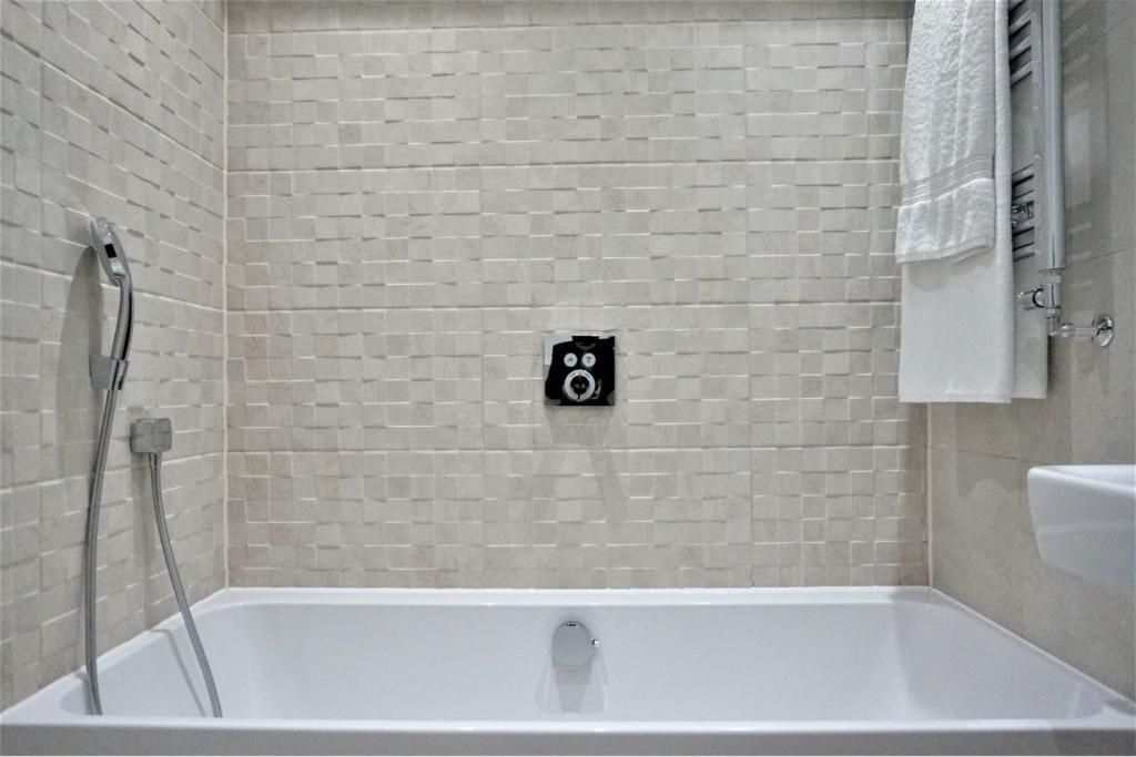 Property photo 2 of 10 Photo 1