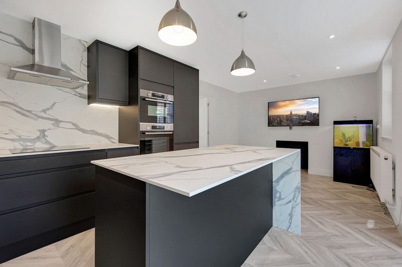 Property photo 2 of 21 4680631