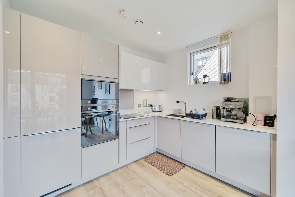 Property photo 3 of 16 1253685 (5)