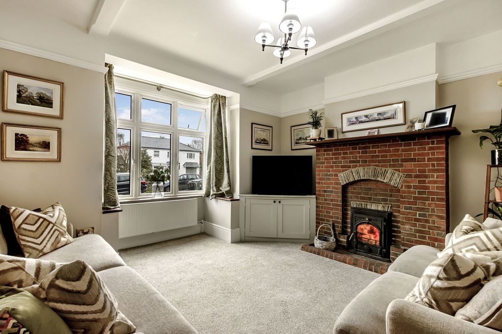 Property photo 2 of 19