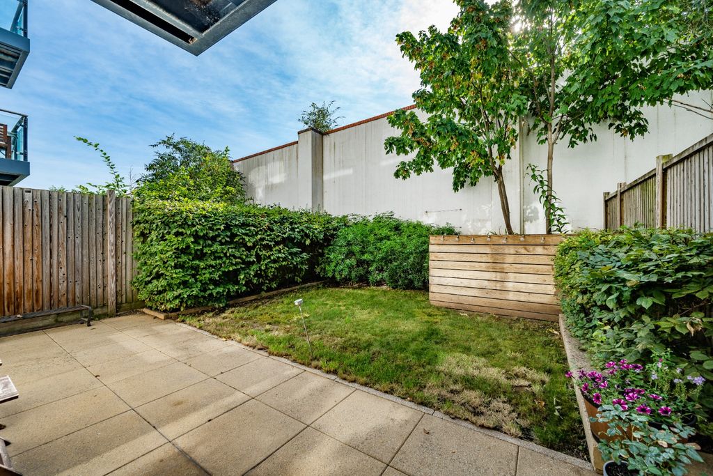 Property photo 2 of 13 3504835