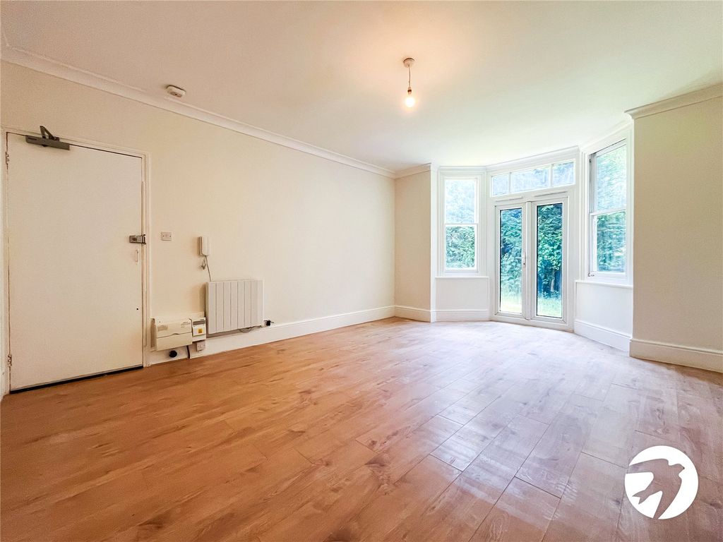 Property photo 3 of 6 Living Area