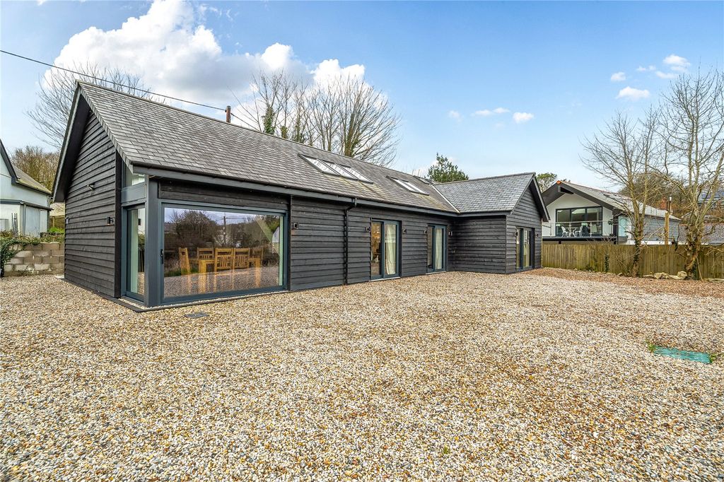 Property photo 1 of 16 Picture No. 03