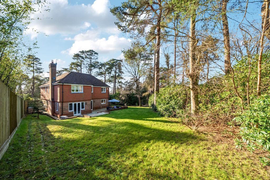 Property photo 2 of 13