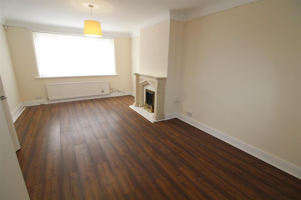 Property photo 2 of 14 Img_8888.Jpg