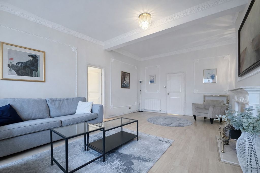 Property photo 3 of 15 Gallery