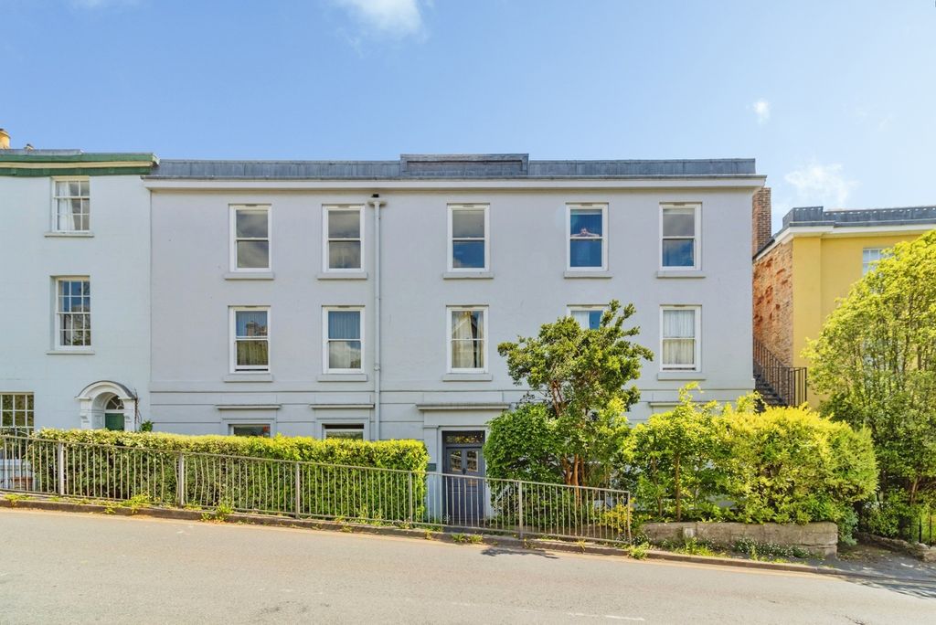 Property photo 1 of 16 Pbox-Img.Jpg