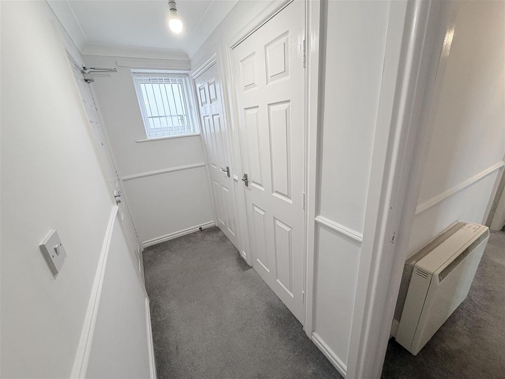 Property photo 2 of 16 Img_2830.Jpg