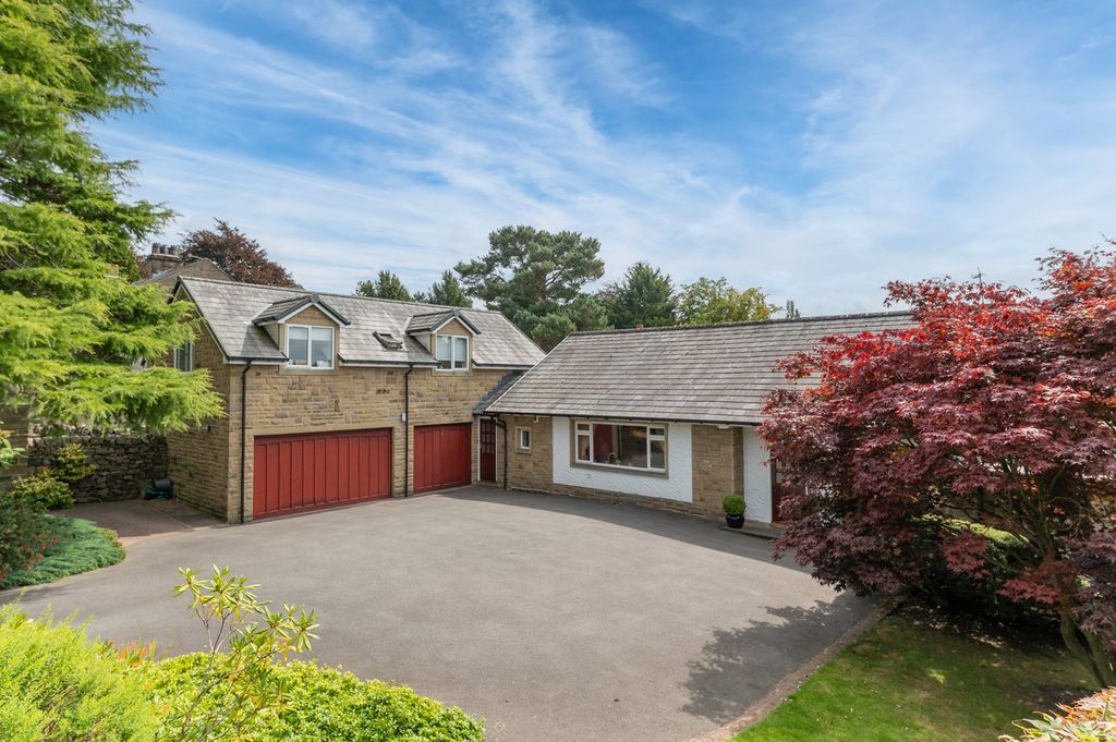 Property photo 1 of 60