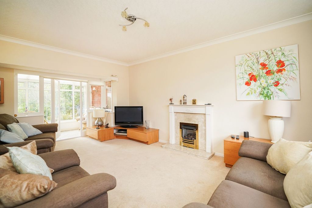 Property photo 2 of 19