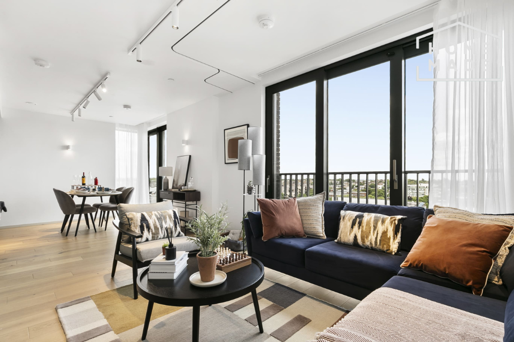 Property photo 3 of 21