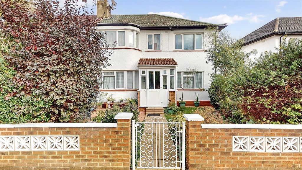 Property photo 1 of 10 P2.Jpg