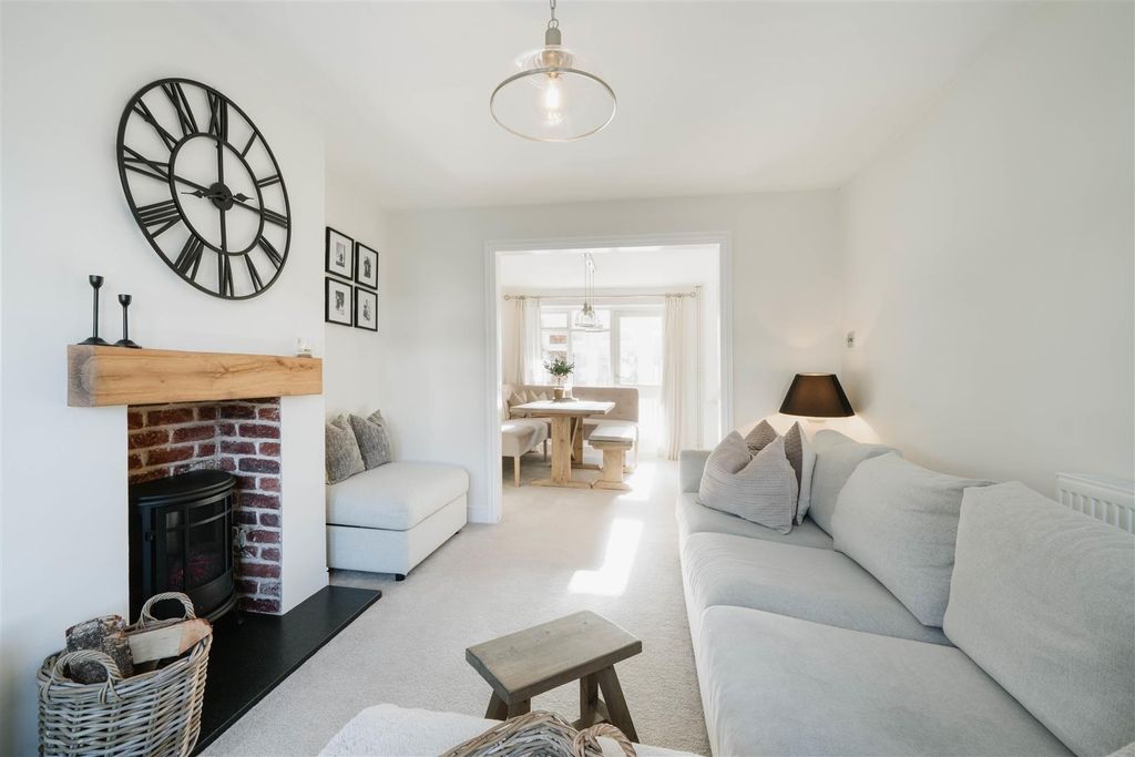 Property photo 3 of 41 Open Plan Living_-5.Jpg