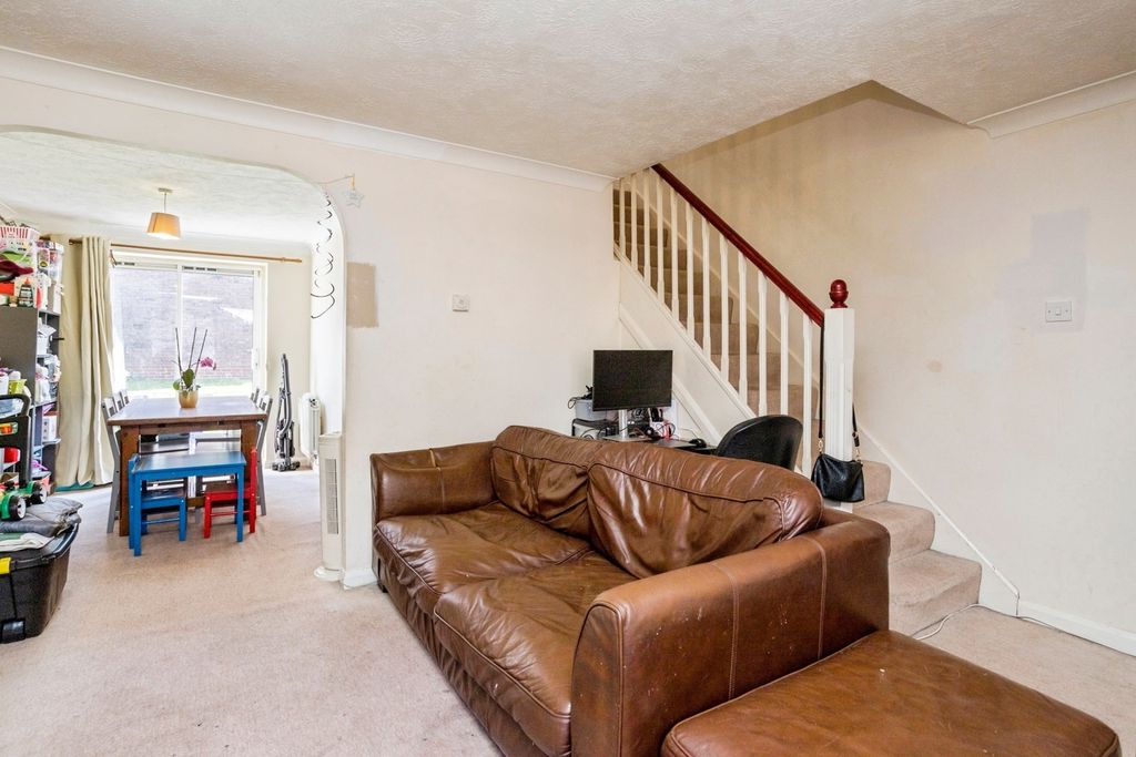 Property photo 3 of 17 Photo