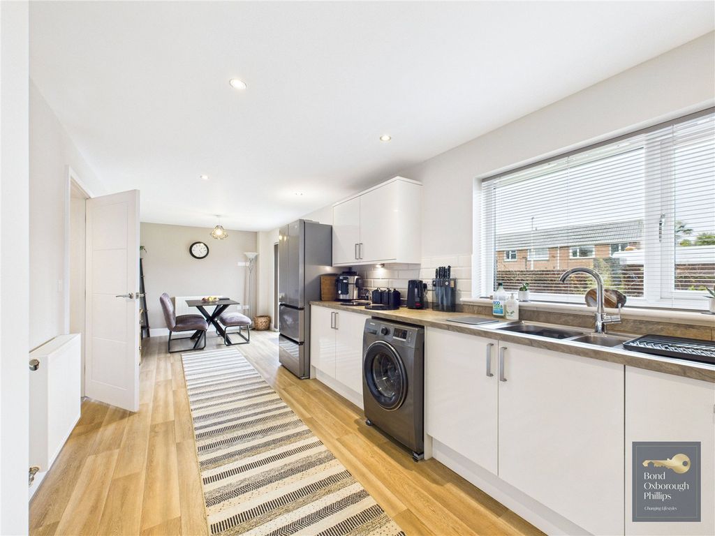 Property photo 3 of 25 Picture No. 23