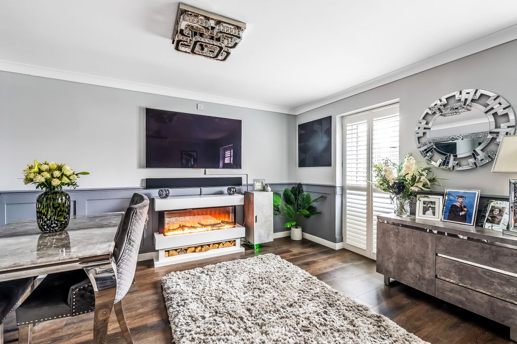 Property photo 2 of 30 2