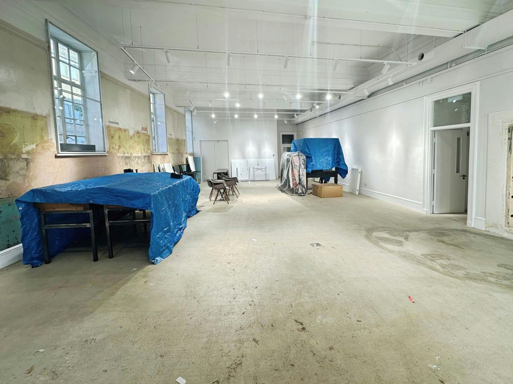 Property photo 3 of 24 Fc8F4Bf6New 205.Jpg