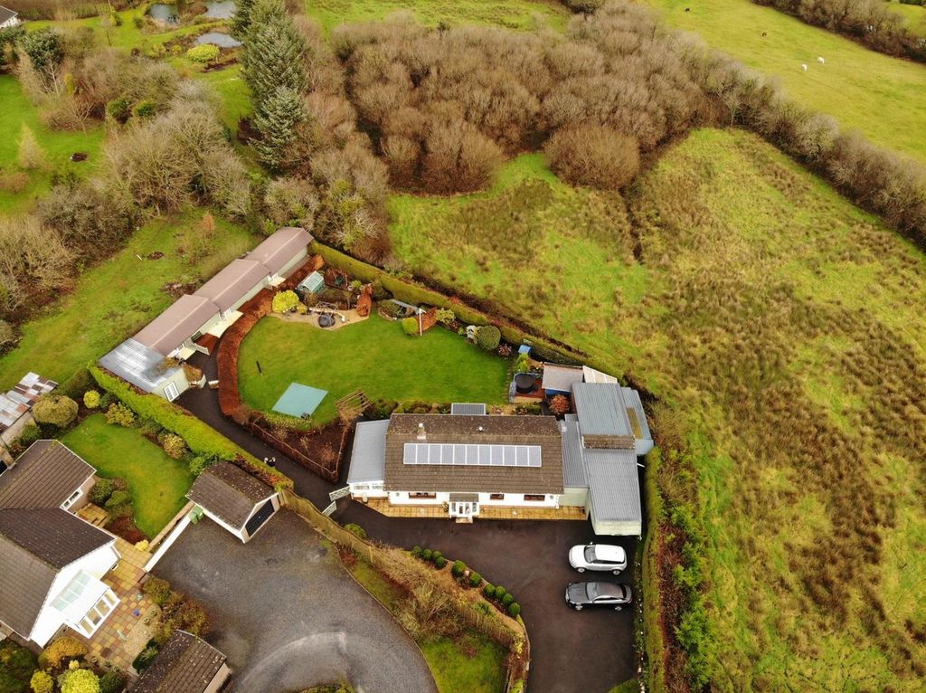 Property photo 1 of 34