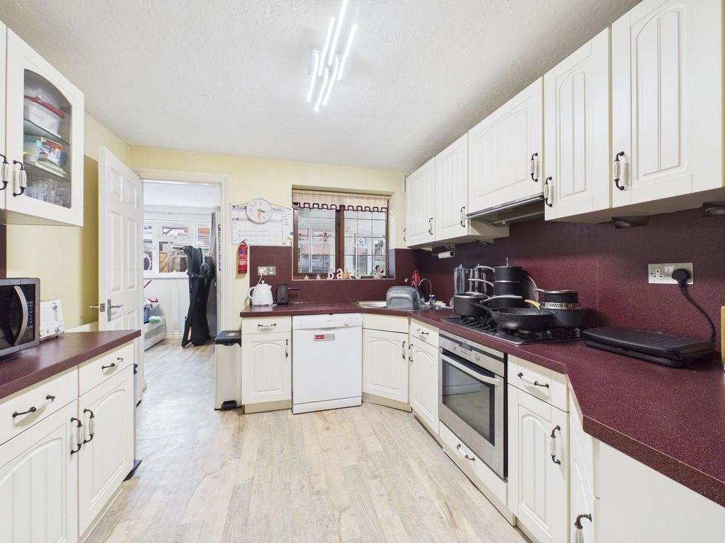 Property photo 3 of 14