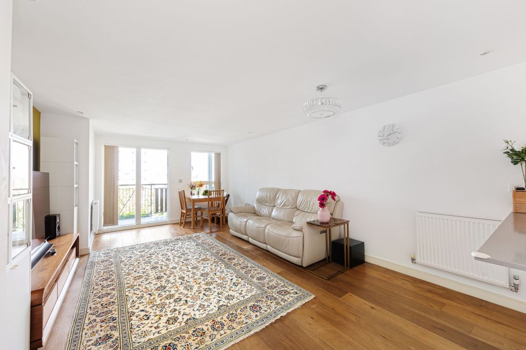 Property photo 1 of 12 094A3034