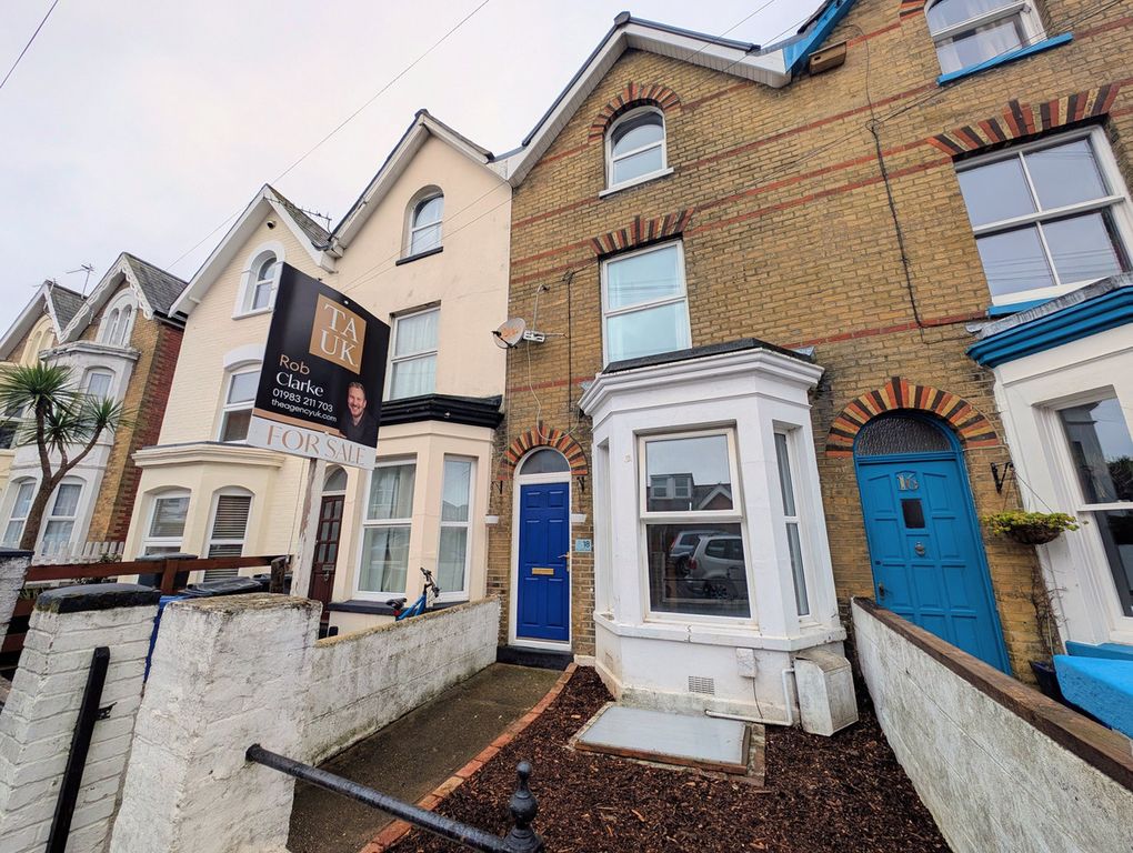 Property photo 2 of 28